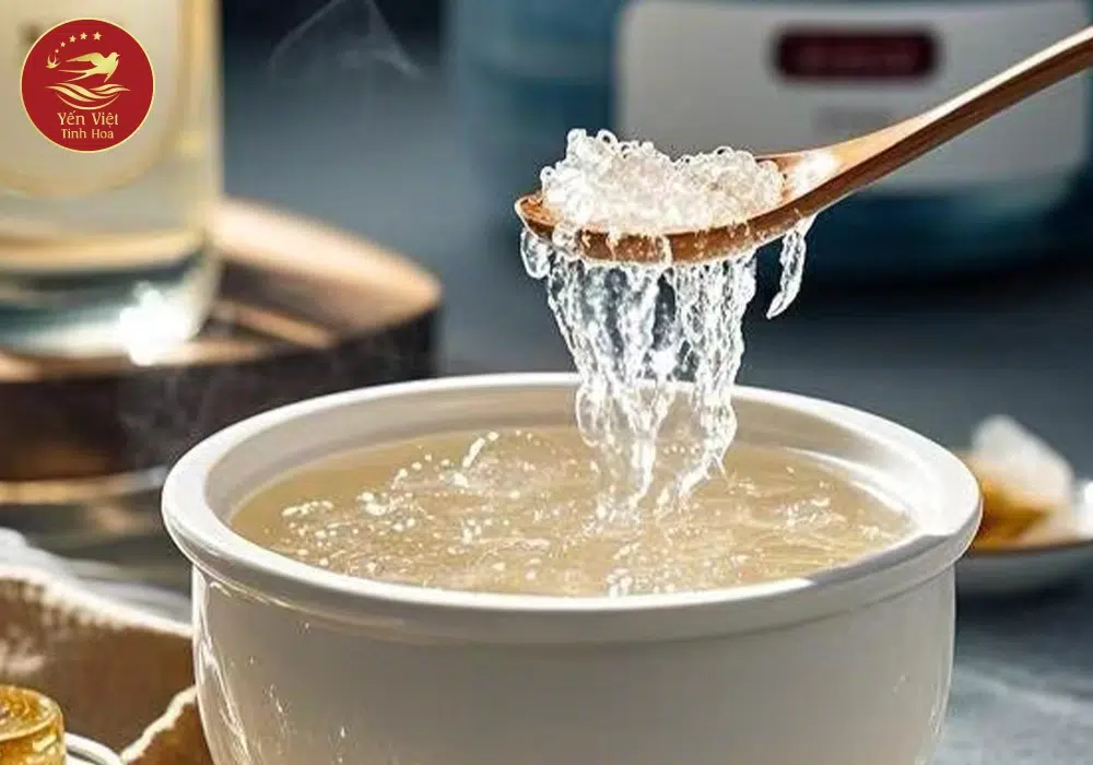 Kiểm tra độ trong của yến